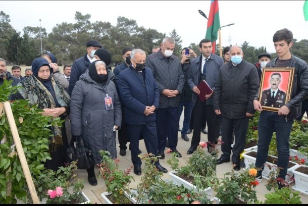 Bakıda Vətən Müharibəsi şəhidinin anım mərasimi keçirildi - FOTOLAR